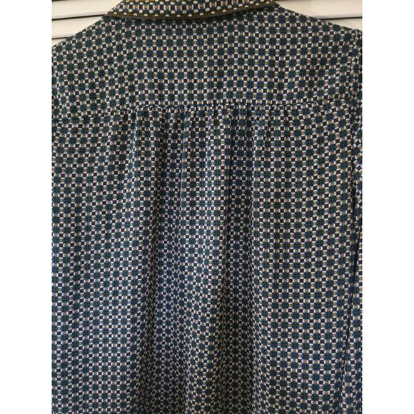 Max Studio Women’s Shirt - Size Large - Classic & Polished Top - Picture 3 of 10